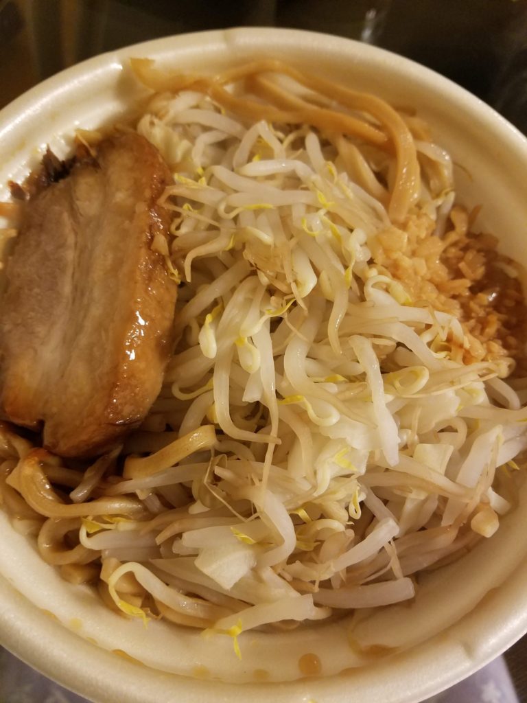 セブンイレブン 中華蕎麦とみ田監修ワシワシ食べる豚ラーメン ぴぱんこグルメ